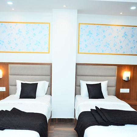 Hotel Eyrie Nest Bangalore Luaran gambar
