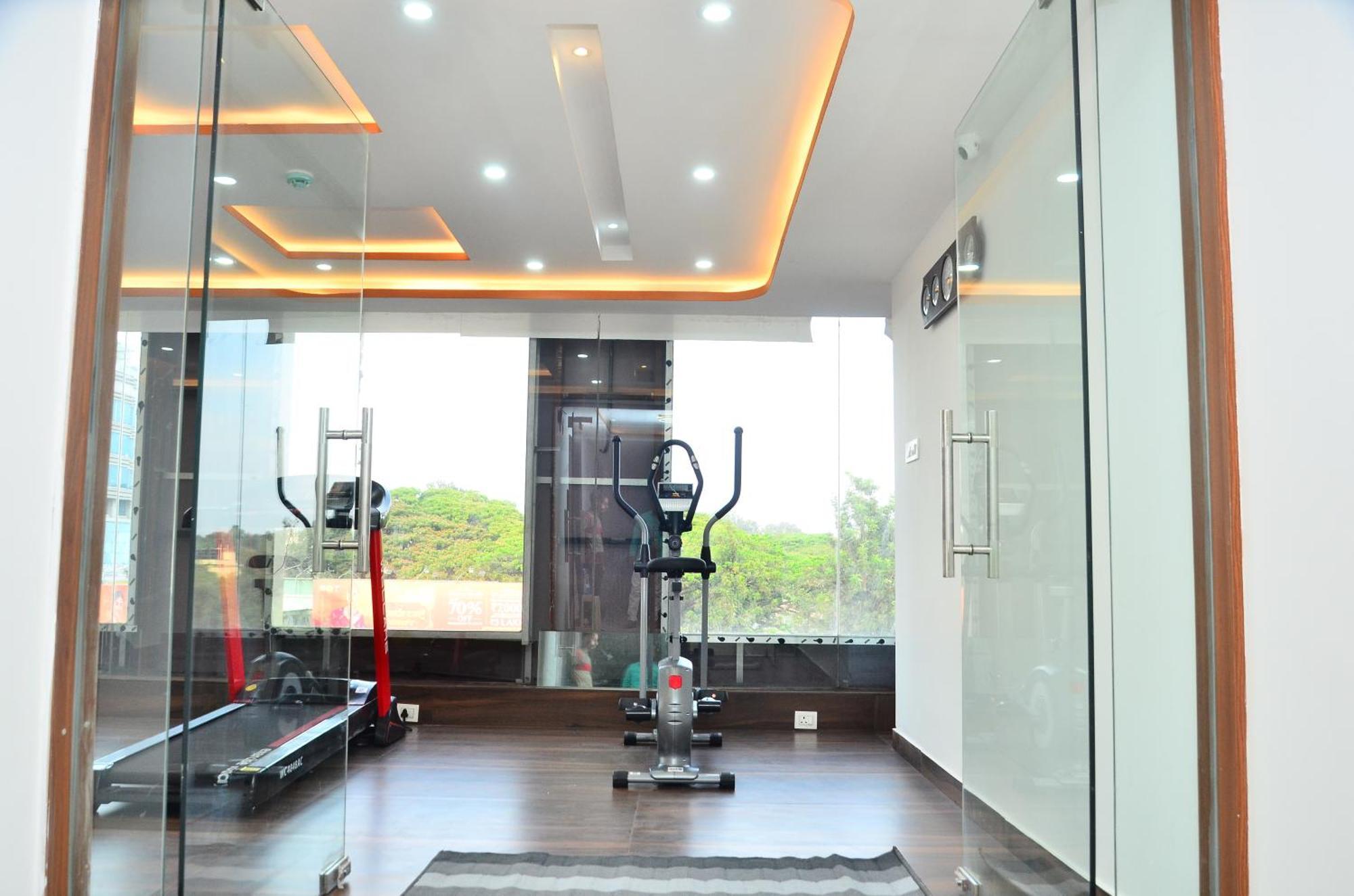 Hotel Eyrie Nest Bangalore Luaran gambar