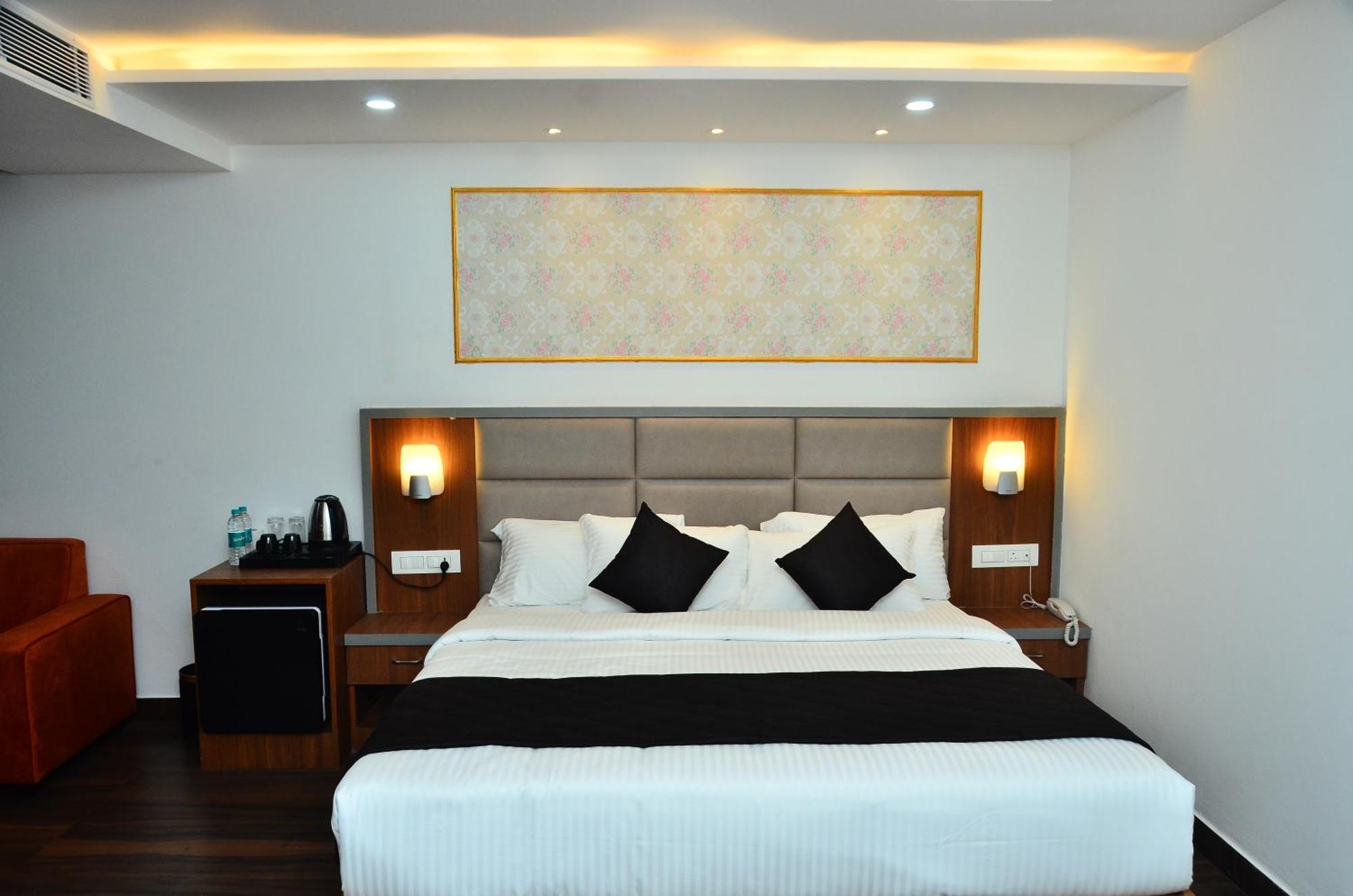 Hotel Eyrie Nest Bangalore Luaran gambar