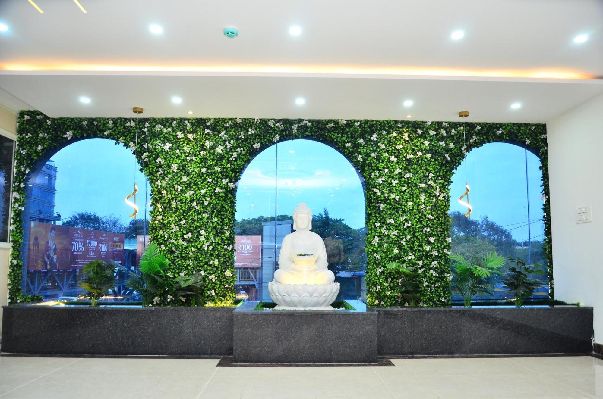 Hotel Eyrie Nest Bangalore Luaran gambar